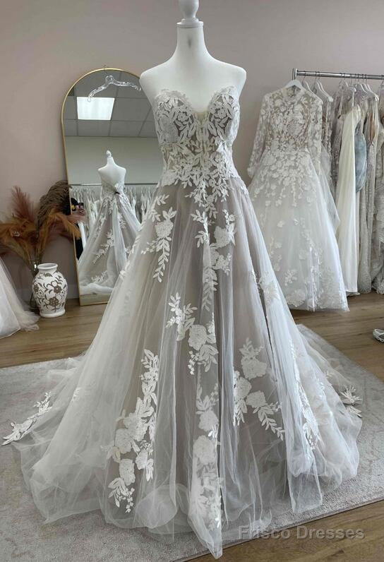 Strapless Tulle/Lace Beach Wedding Dresses Main image