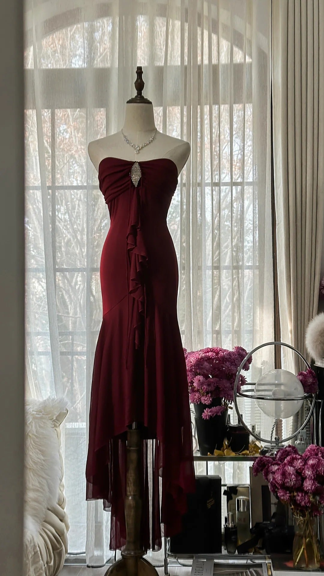 Stunning Burgundy Strapless Chiffon Mermaid Long Prom Dress Main image