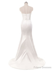 Stunning Ivory Wedding Dresses Strapless Mermaid Evening Dresses V Neck Sleeveless Split Beach Bridal Gown With Court Train