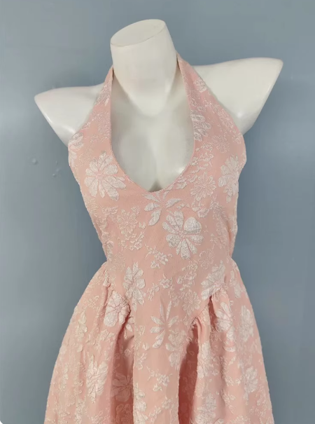 Sweet Pink A-Line Halter V-Neck Jacquard Prom Dress