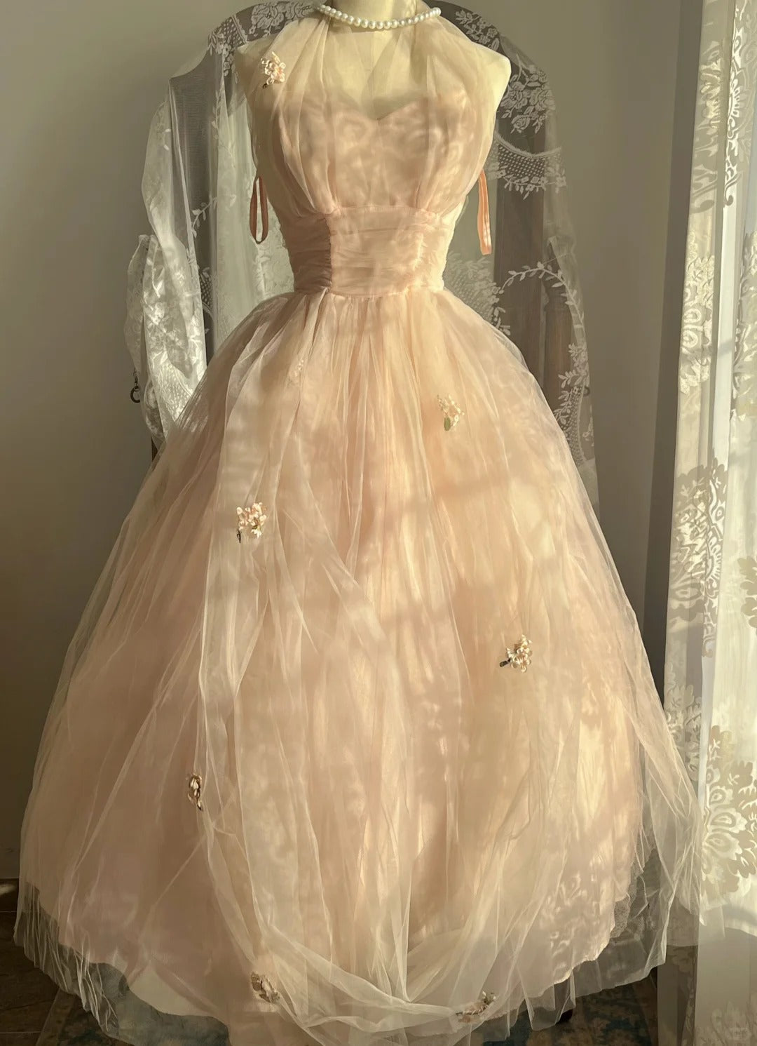 Sweet Pink Halter Neck Tulle Long Ball Gown Evening Dress Main image