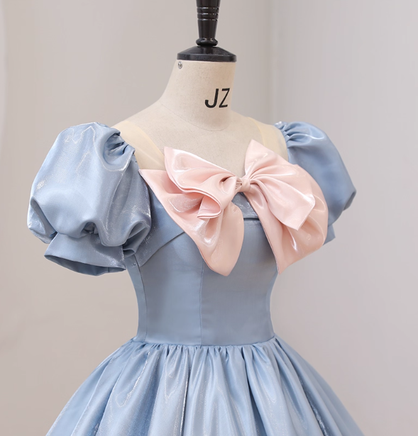 Sweet Princess Light Blue Square Neck Bow Puff Sleeve Satin Ball Gown Evening Dress Sweet 16 Dress