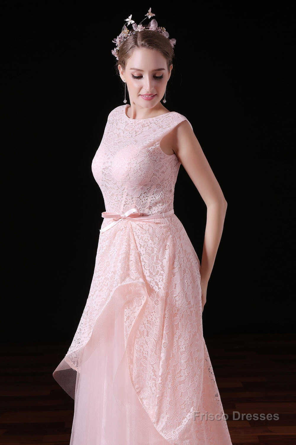 Sweet Tulle & Lace Bateau Neckline Floor-length A-line Prom Dresses With Belt