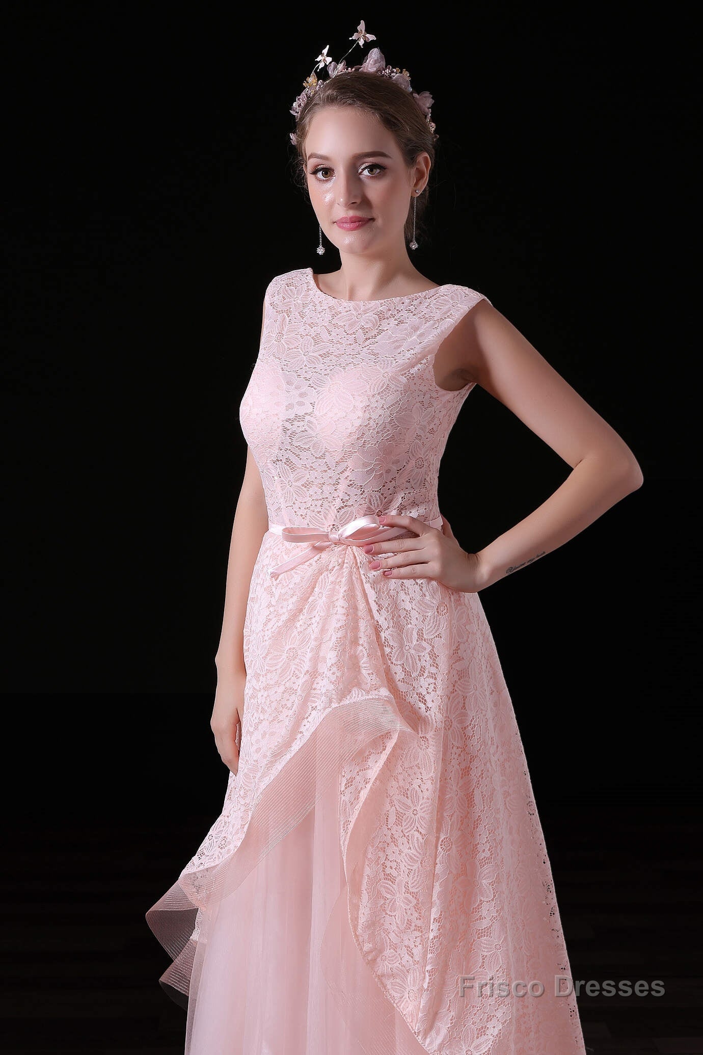 Sweet Tulle & Lace Bateau Neckline Floor-length A-line Prom Dresses With Belt