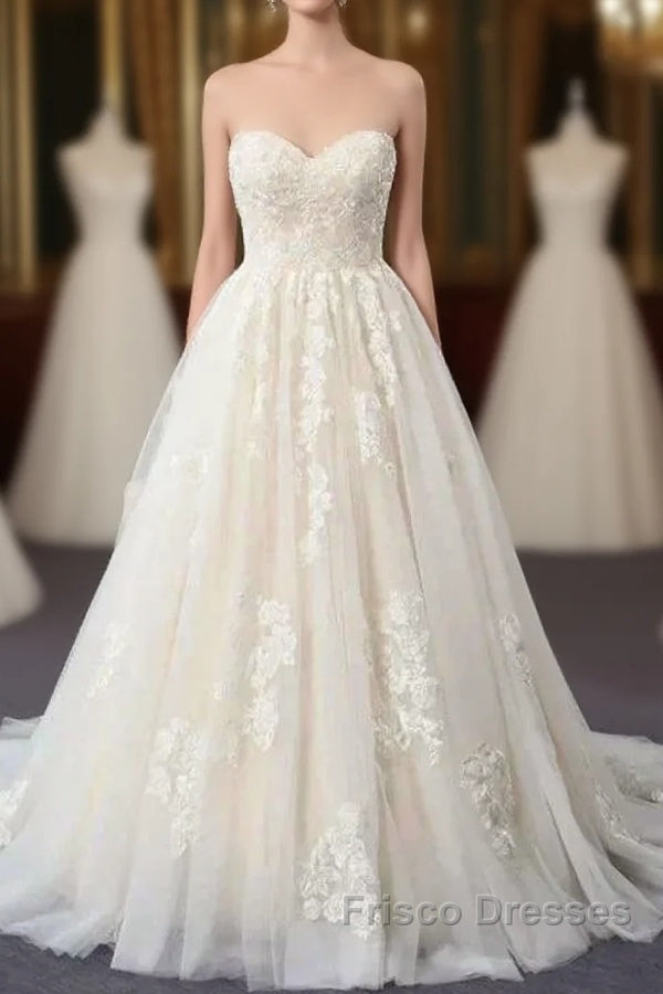 Sweetheart Backless Long Wedding Dress Tulle With Lace Appliques Main image