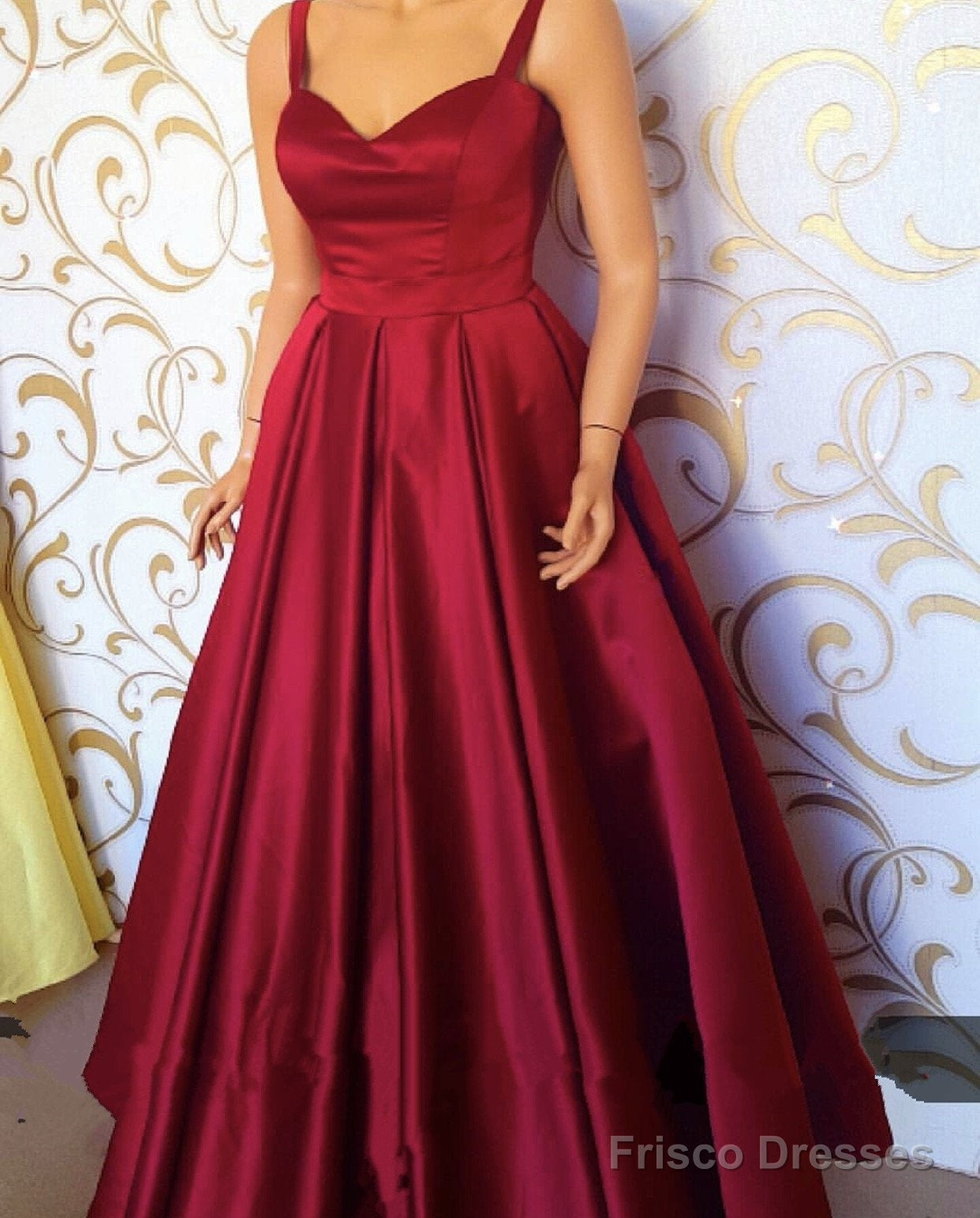 Sweetheart Floor Length Satin Prom Dresses With Straps Main image
