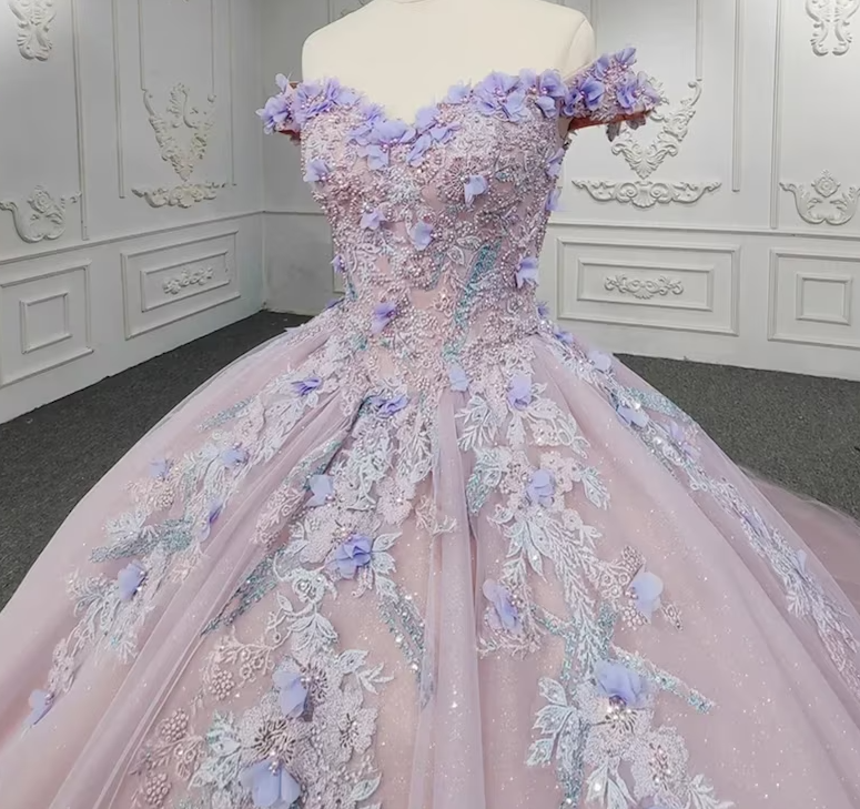 Sweetheart Off The Shoulder Beaded Floral Appliqu¨¦ Quincea?Era Ball Gown Main image