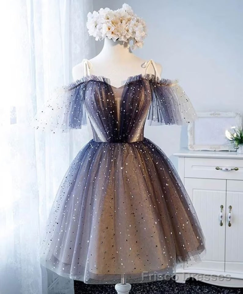 Sweetheart V-neck Starlit Cloud Tulle Mini Length Homecoming Dress Main image
