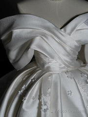 Timeless Ball Gown Off The Shoulder White Satin Long Wedding Dresses Bridal Dress