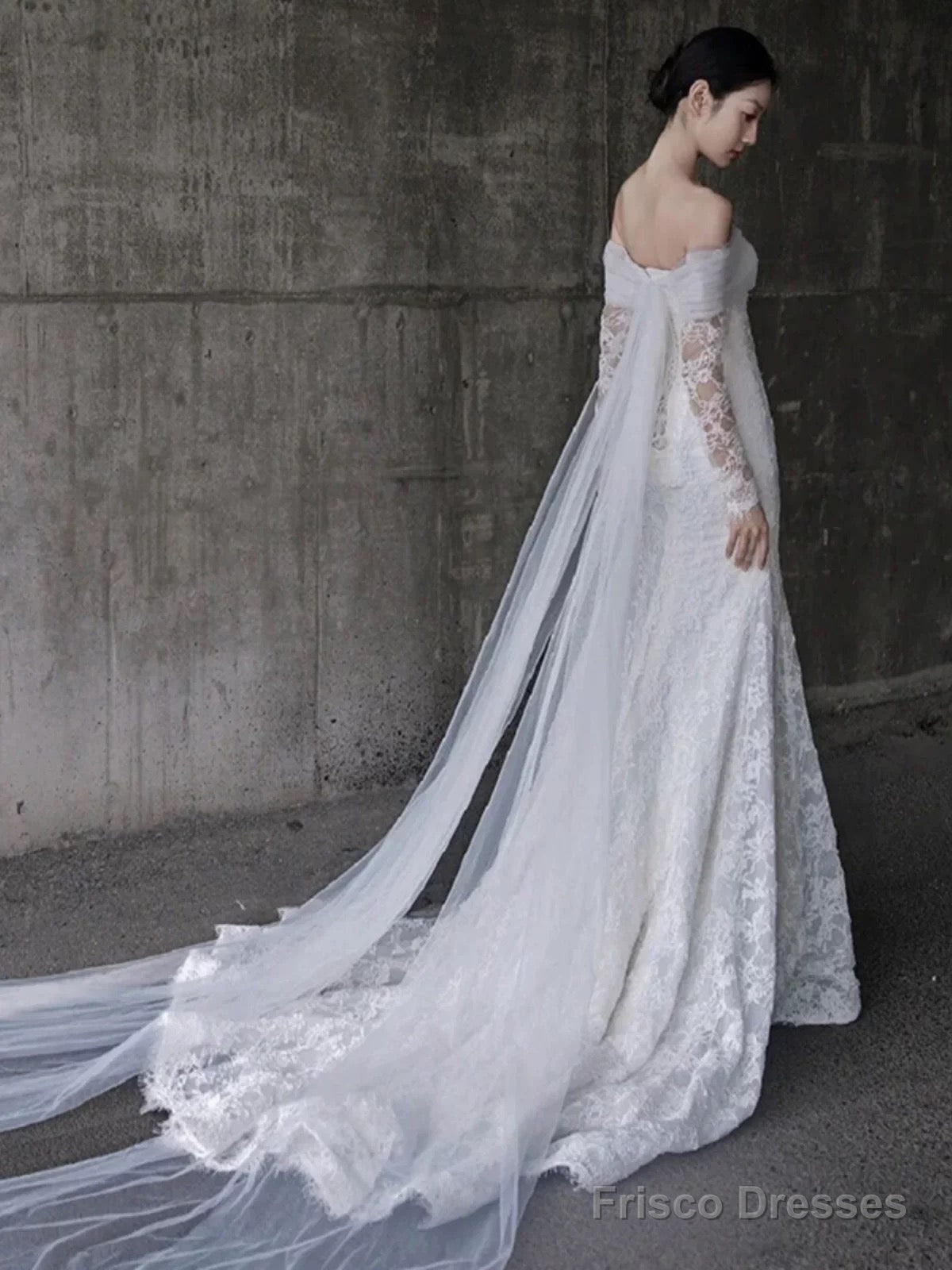 Timeless Mermaid Off The Shoulder Long Sleeves White Lace Wedding Dresses Secondary image