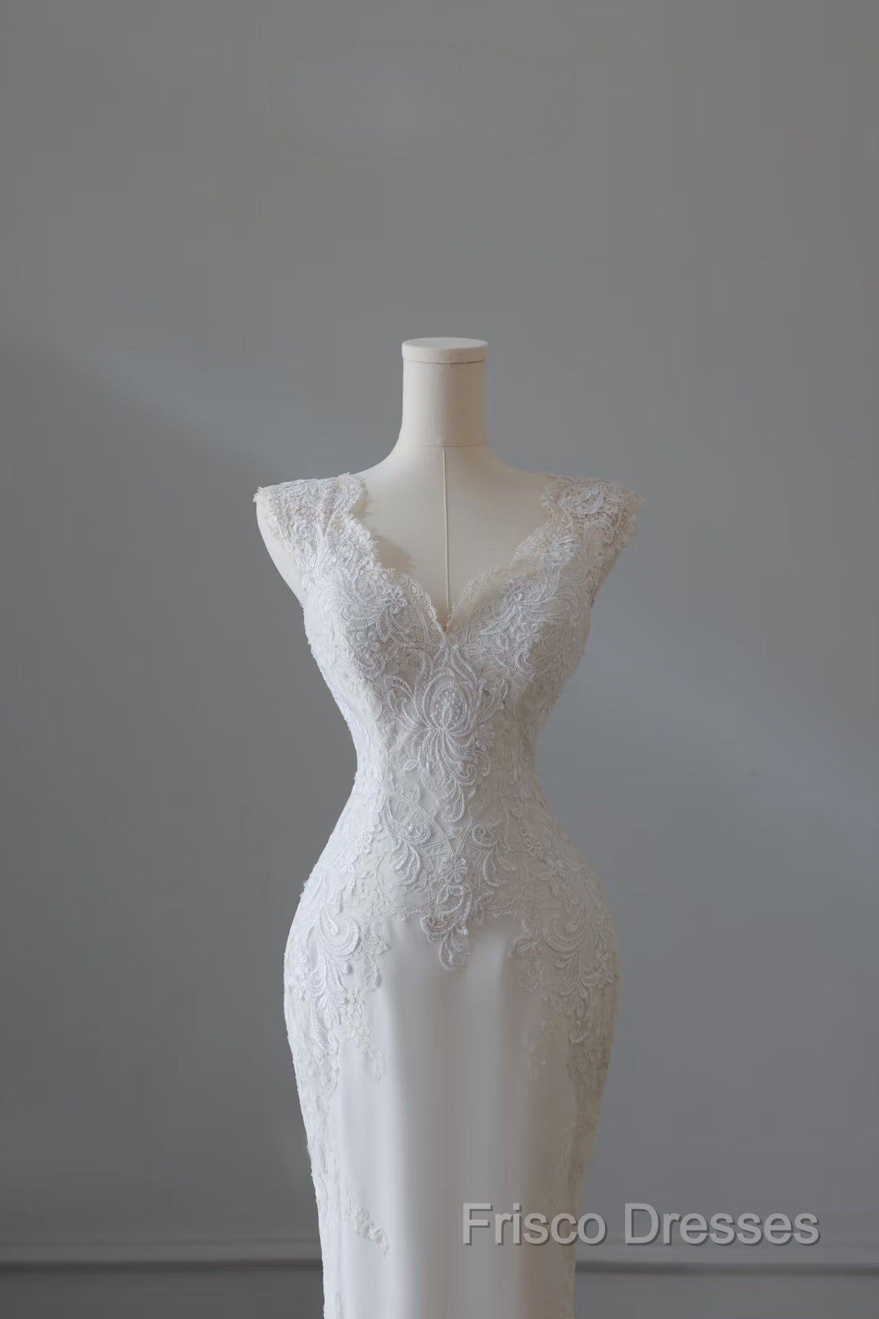 Timeless Mermaid V Neckline White Lace Wedding Dress Bridal Dress