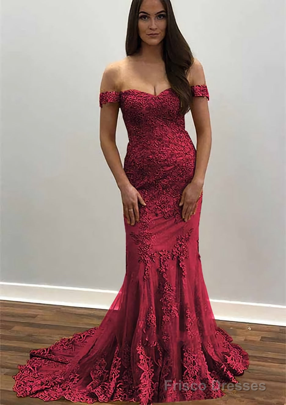 Trumpet/Mermaid Off-the-Shoulder Court Train Tulle Prom Dresses With Lace Appliqued