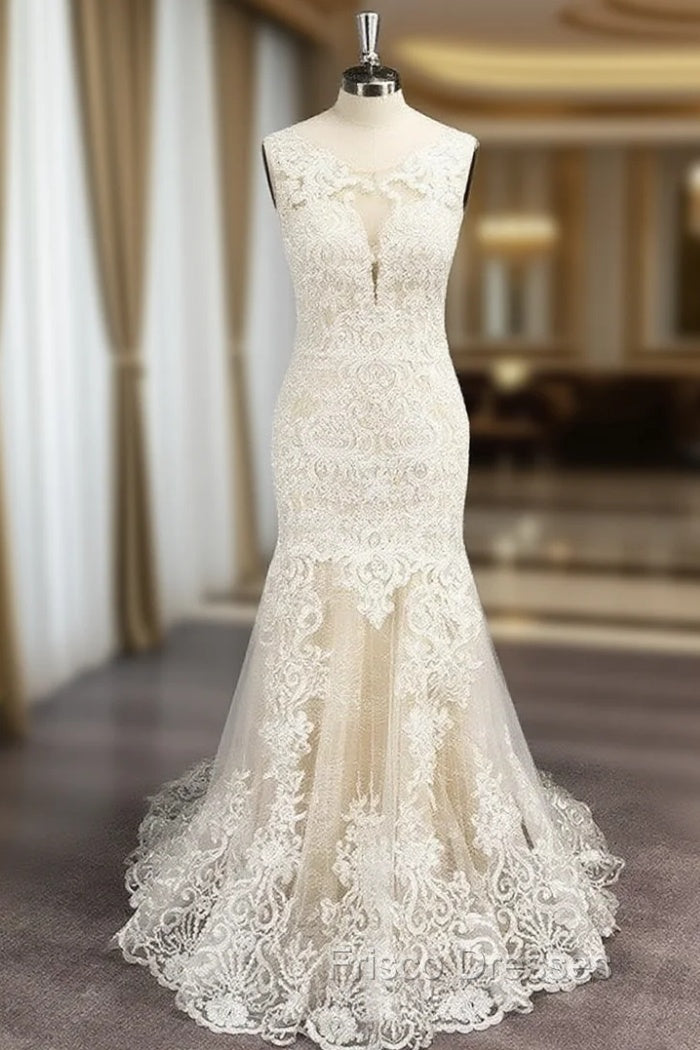 Trumpet/Mermaid Tulle Applique Scoop Sleeveless Sweep/Brush Train Wedding Dress
