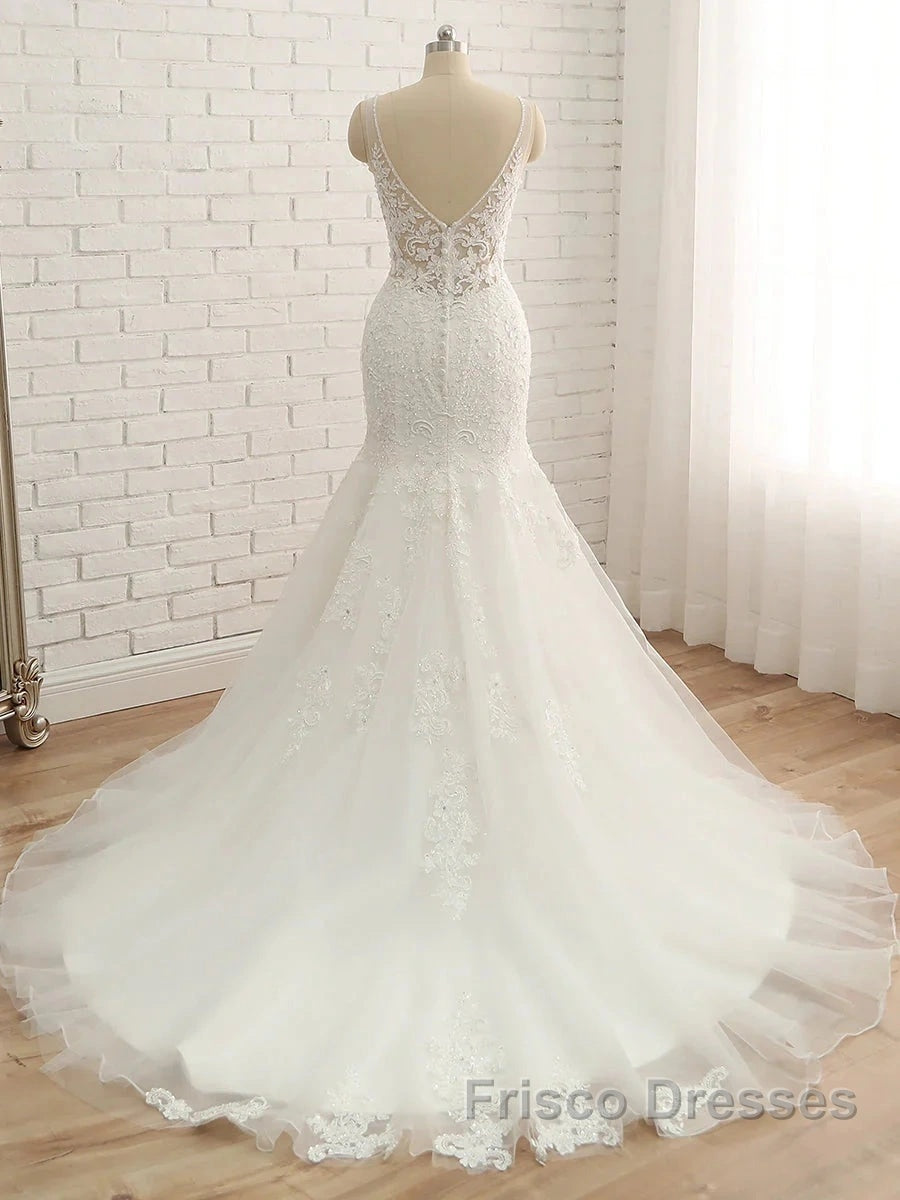 Trumpet/Mermaid V-Neck Sleeveless Applique With Beading Tulle Court Train Wedding Dress Secondary image