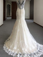 Trumpet/Mermaid V-neck Sweep Train Tulle Wedding Dress With Appliques Lace