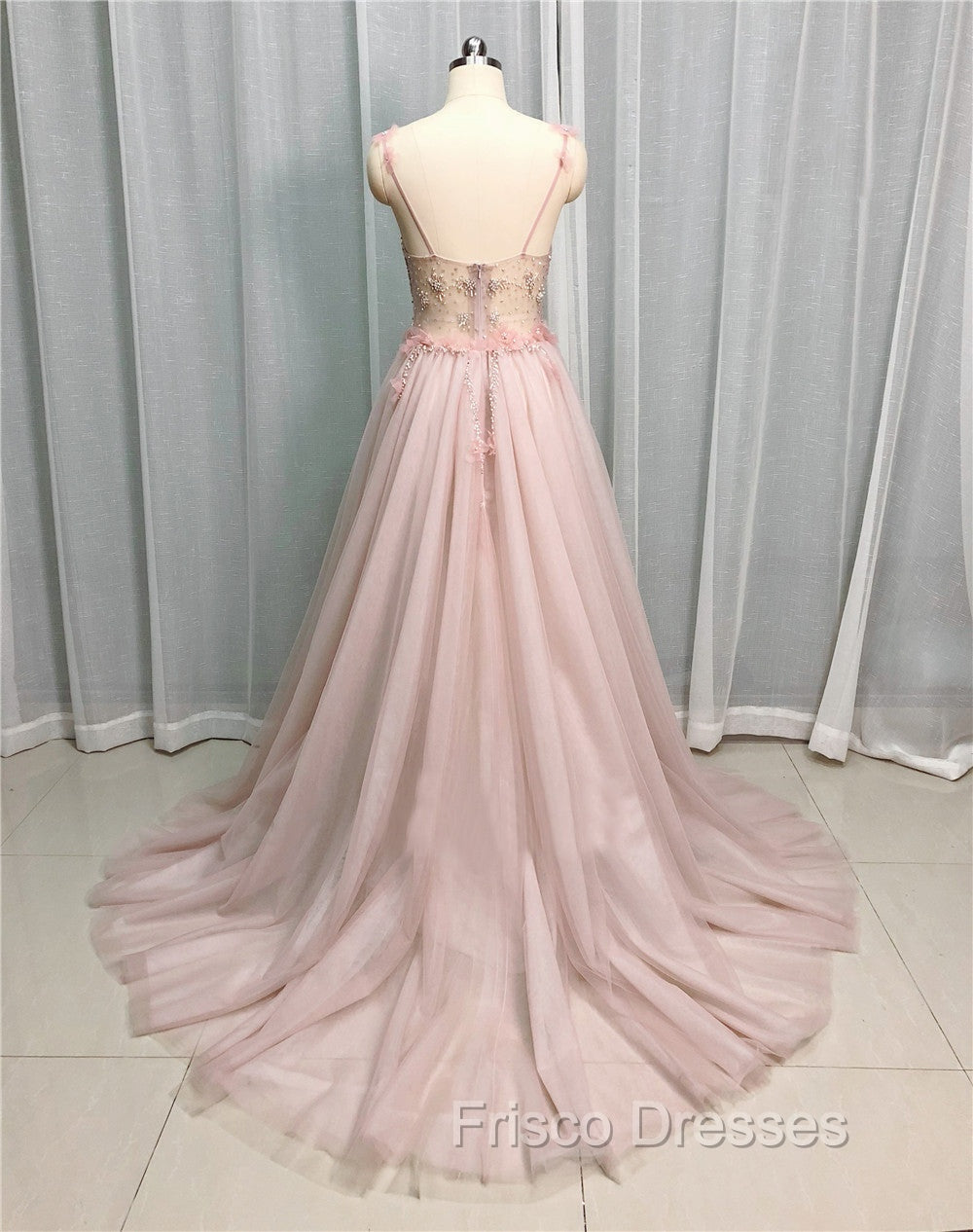 Tulle A-Line/Princess Appliques Lace Wedding Dress Secondary image