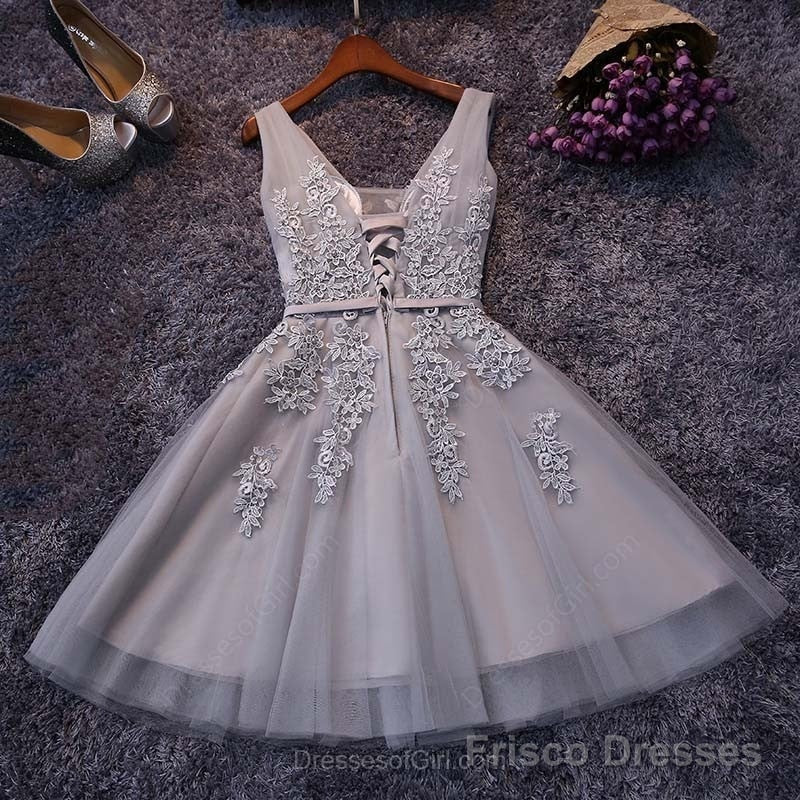 Tulle A-line V-neck Knee-length Lace Short Prom Dresses,Homecoming Dress with Applique Main image