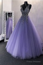 Tulle Ball Gown Prom Dresses Beaded V Neck