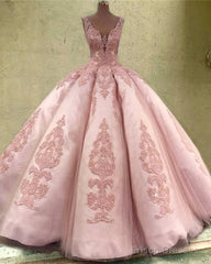Tulle Ball Gown V Neck Quinceanera Dresses Lace Embroidery