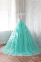 Tulle Buttons Lace Long Green Round Neck Formal Prom Dress