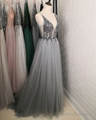 Tulle Split Dresses Crystal Beaded V Neck