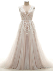 Tulle V-Neck Appliques Lace Wedding Dresses