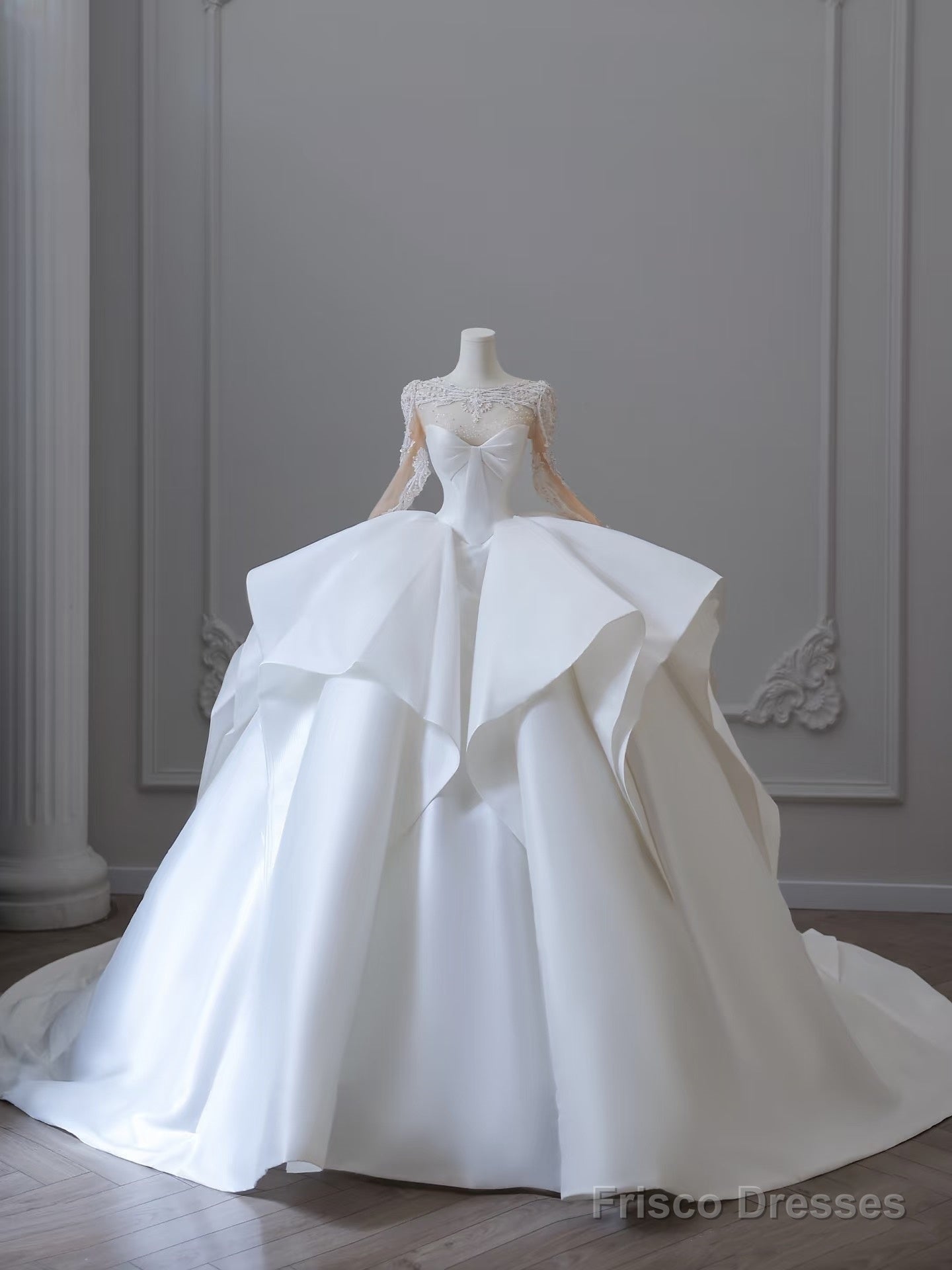 Unique Ball Gown Scoop Tulle White Long Sleeves Wedding Dresses Brides Dress Main image