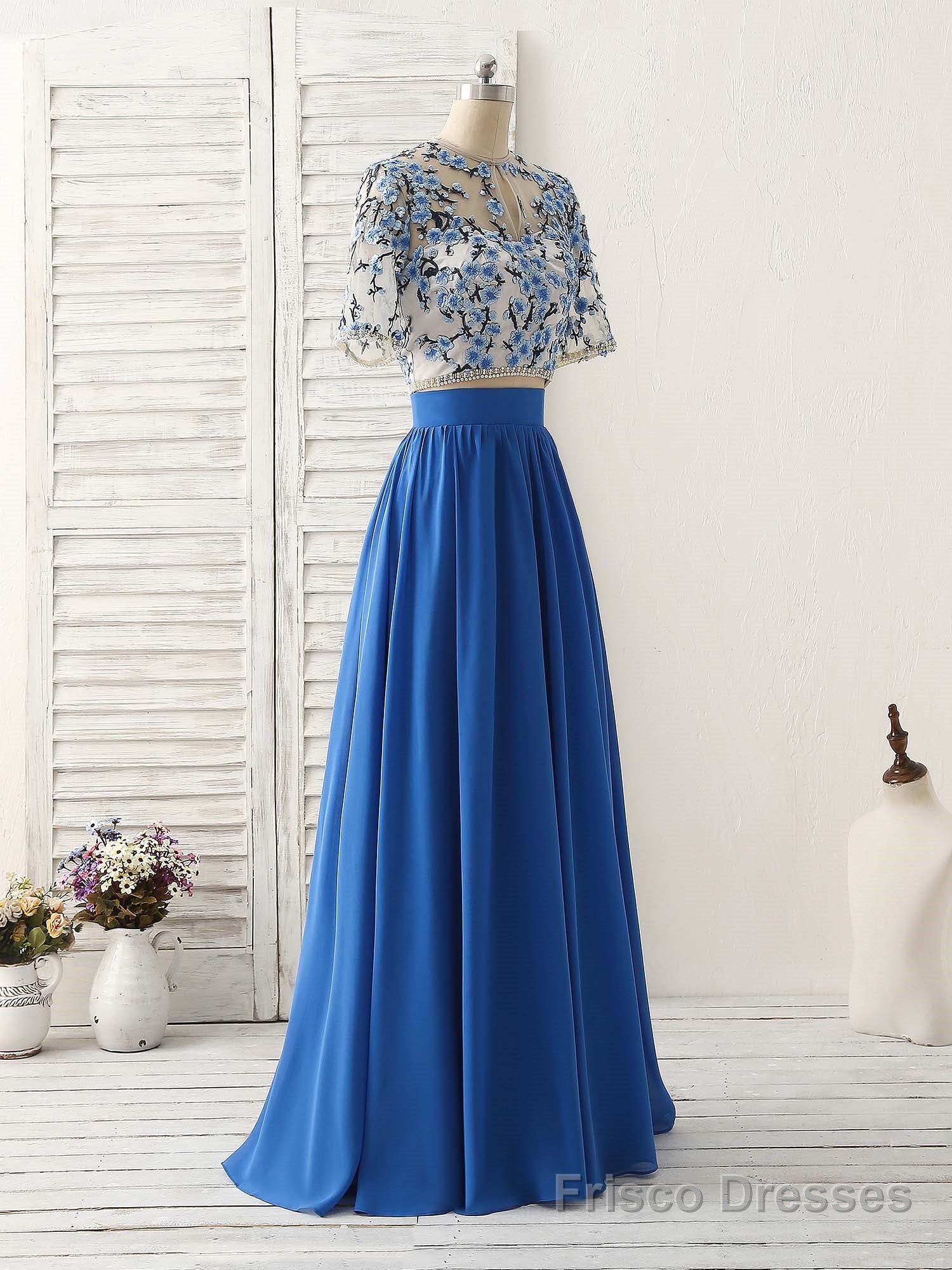 Unique Blue Two Pieces Long Prom Dress Applique Formal Dress Secondary image