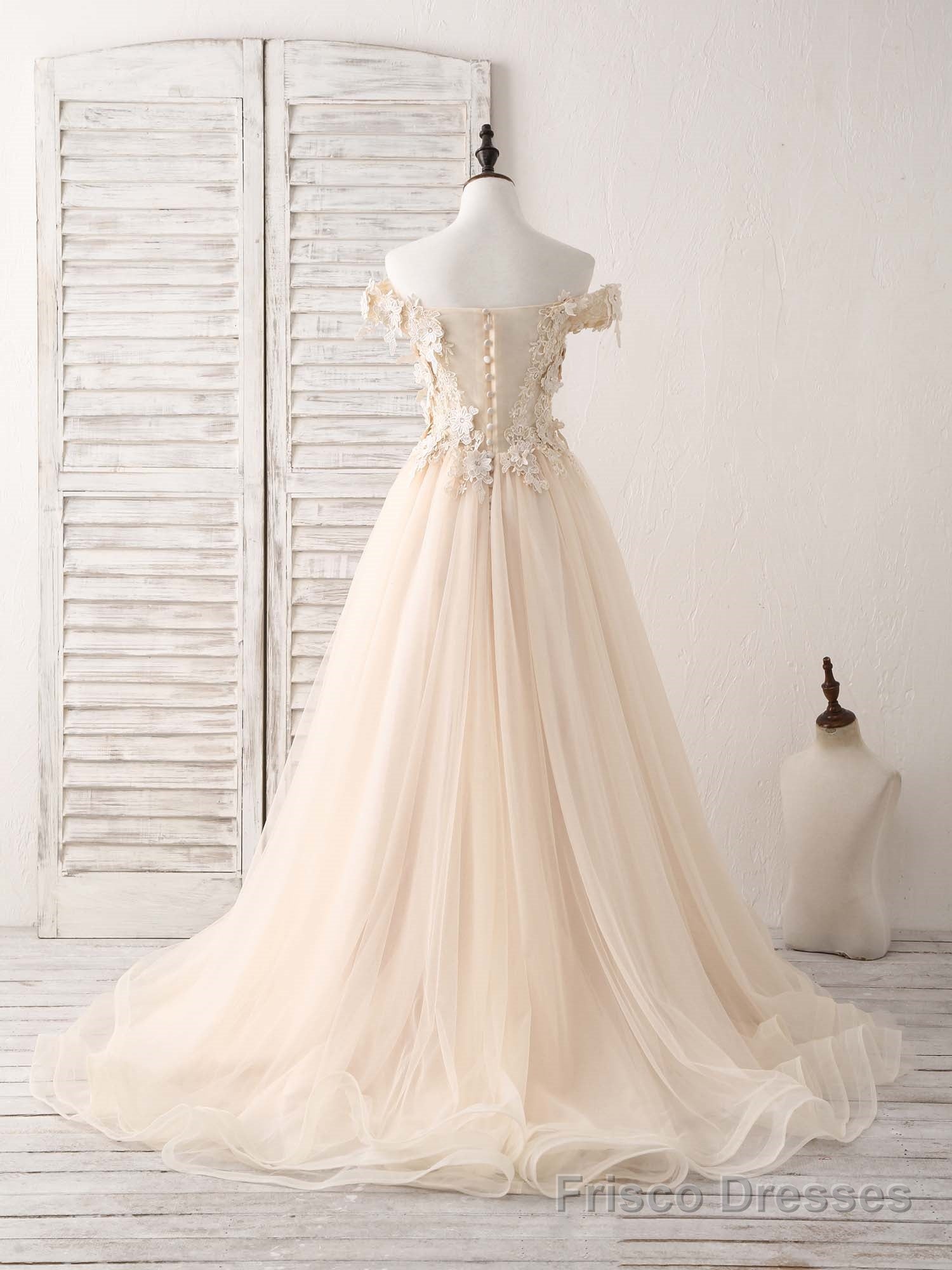 Unique  Lace Applique Tulle Long Champagne Prom Dresses Sweet 16 Dress