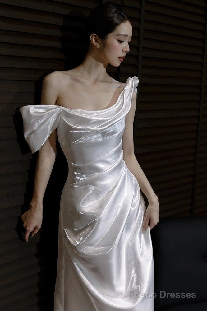 Unique Mermaid Off The Shoulder Pleats Satin Short Sleeves Wedding Dresses Brides Dress Secondary image