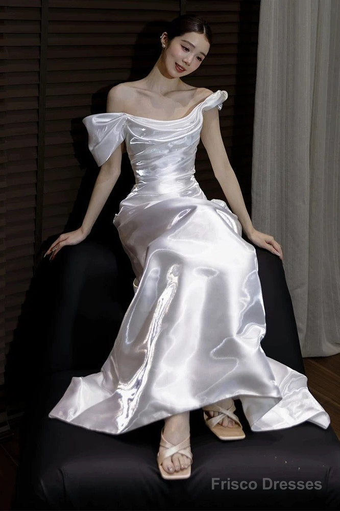 Unique Mermaid Off The Shoulder Pleats Satin Short Sleeves Wedding Dresses Brides Dress Main image