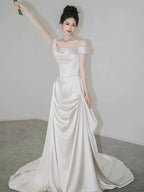 Unique Mermaid Off The Shoulder Pleats Short Sleeves Satin Ivory Wedding Dresses