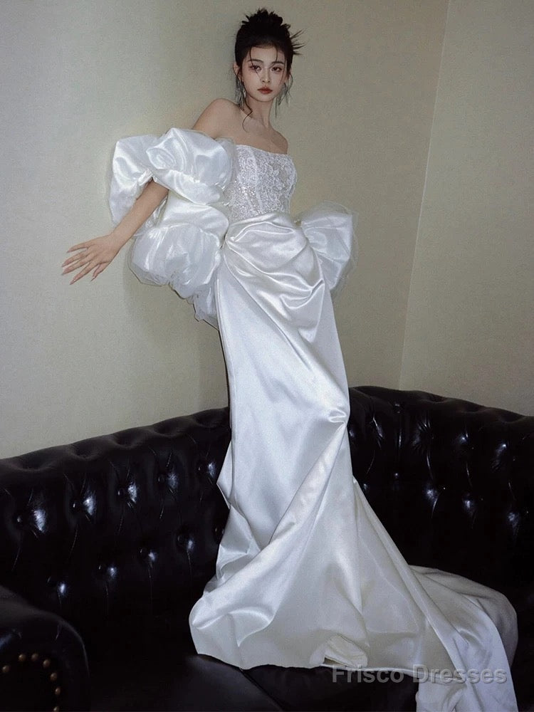 Unique Mermaid Strapless Lace Pleats White Satin Ruffles Wedding Dresses Main image