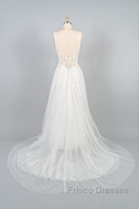 V-neck Appliques Tulle A-line Wedding Dress Secondary image