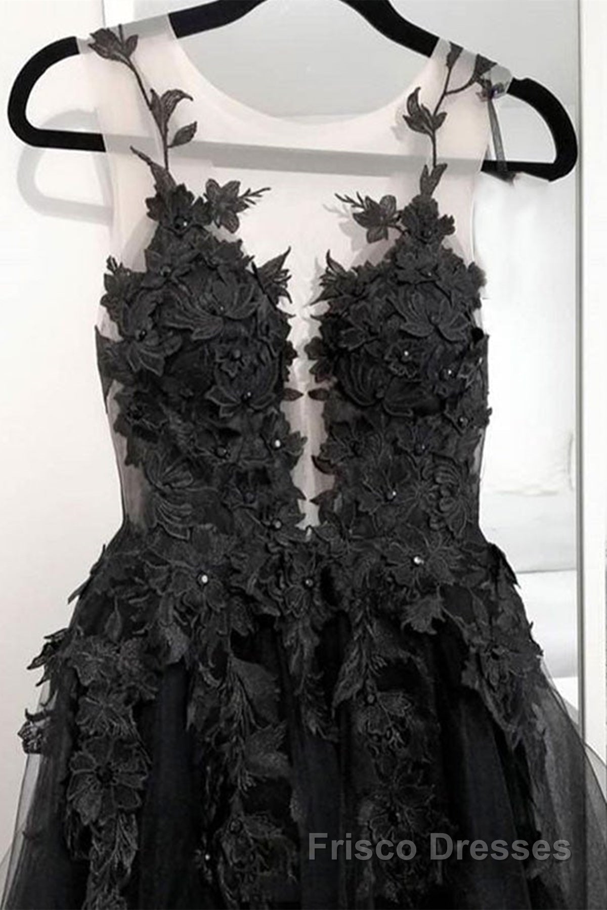V Neck Open Back Black Tulle Lace Floral Long Formal Prom Dresses, Black Lace Formal Evening Dresses with Appliques Secondary image