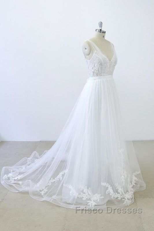V-neck Ruffle Applqiues Tulle A-line Wedding Dress