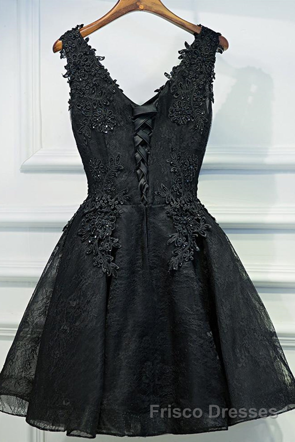 V Neck Short Black Lace Formal Prom Dresses, Black Lace Homecoming Dresses, Short Black Formal Evening Dresses Secondary image