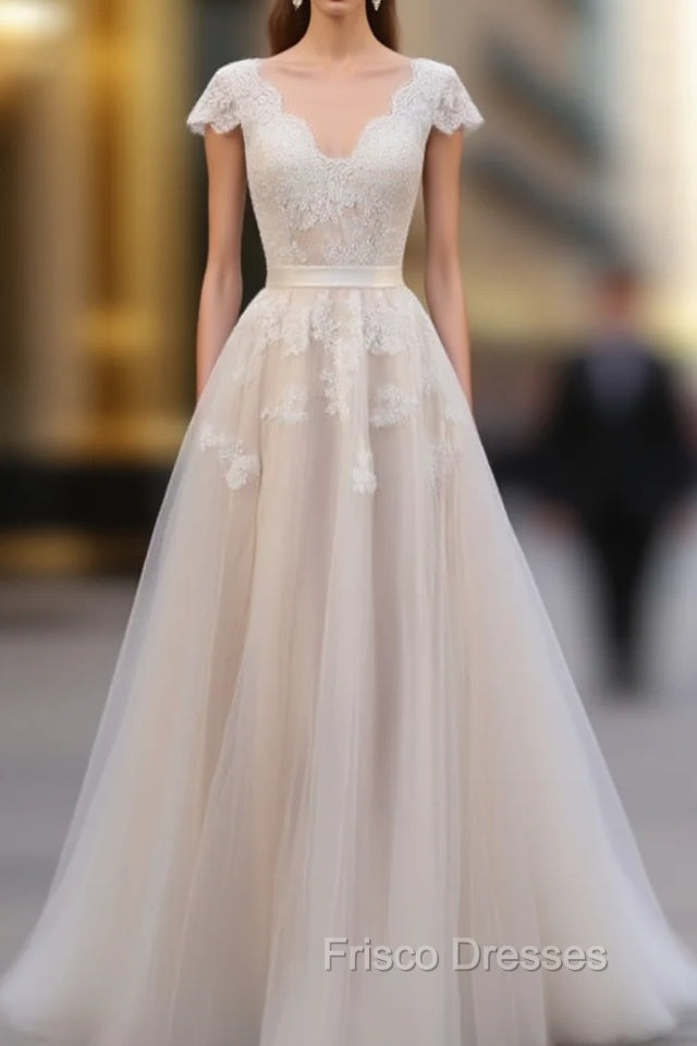 V Neck Short Sleeves Wedding Dress Lace Applique Floor Length Tulle Bridal Gowns Main image