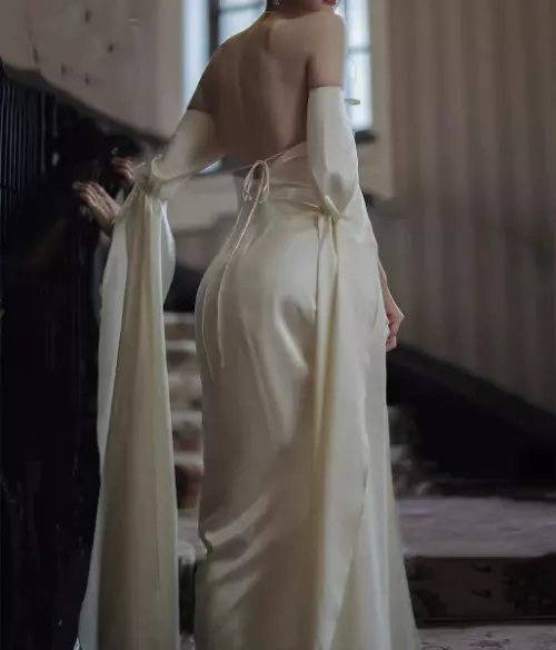 Vintage A Line Strapless Long Sleeves White Silk Satin Backless Wedding Dresses Secondary image