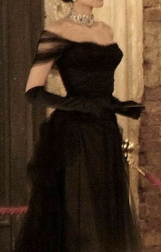 Vintage Ball Gown Black Birthday Party Dresses Off The Shoulder Prom Dresses Secondary image