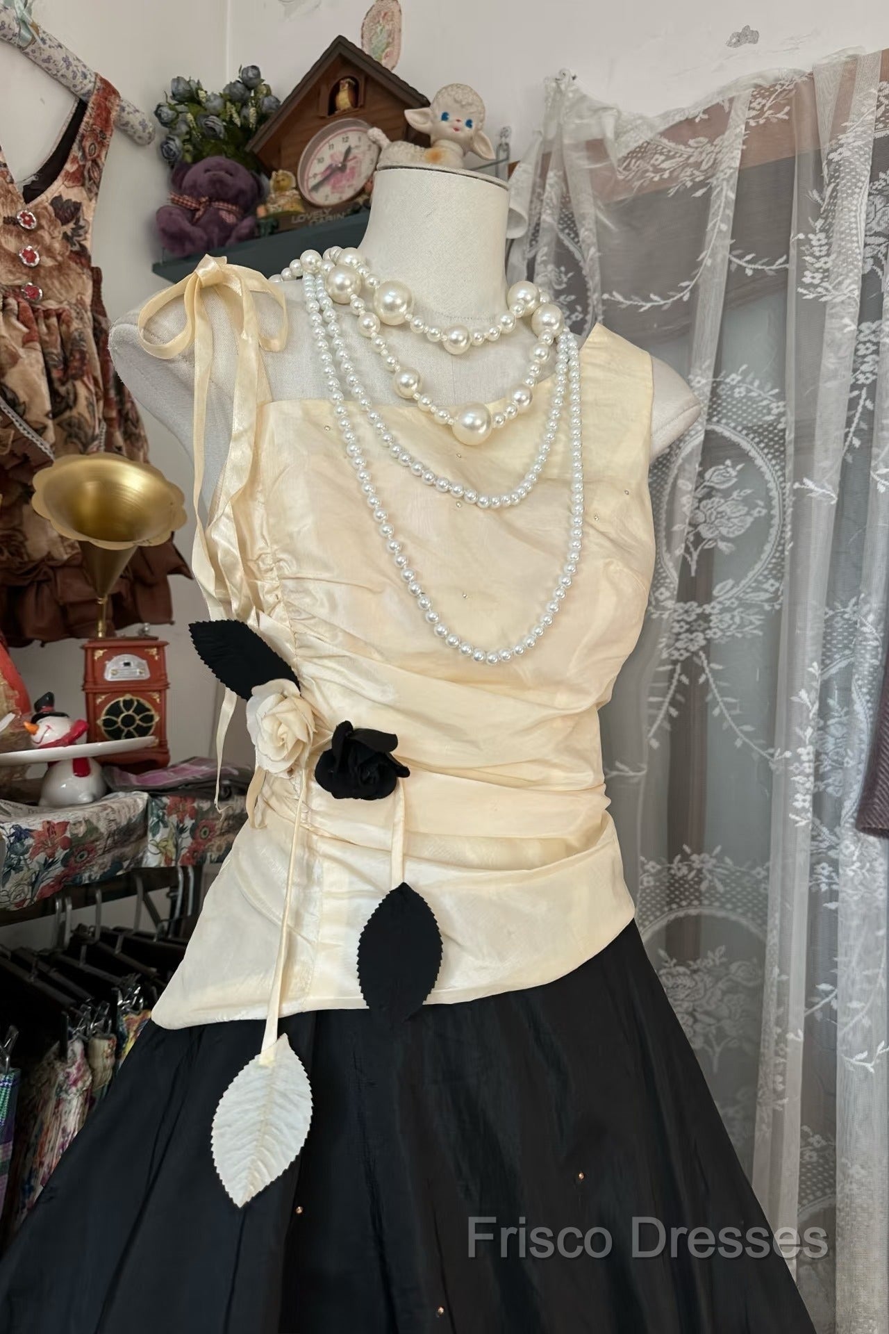Vintage Ball Gown Sleeveless Long Black Formal Dress Formal Prom Dress Secondary image