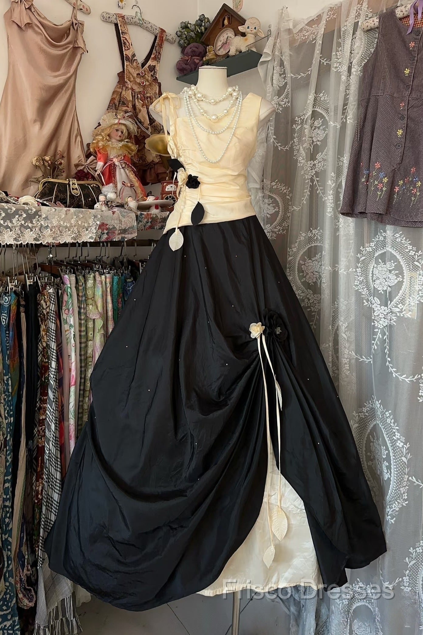 Vintage Ball Gown Sleeveless Long Black Formal Dress Formal Prom Dress