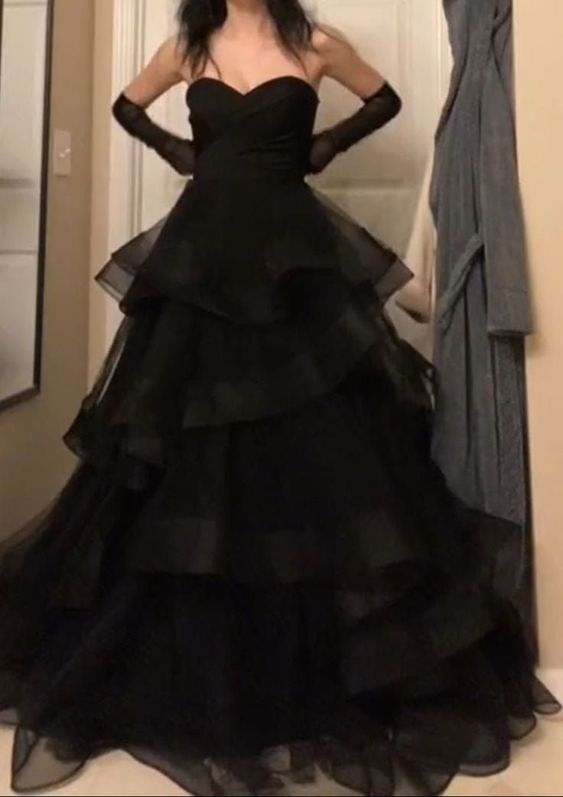 Vintage Ball Gown Strapless Sleeveless Long Tulle Black Prom Dress