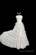 Vintage Ball Gown Strapless White Lace Formal Prom Gown Fairy Formal Prom Dress