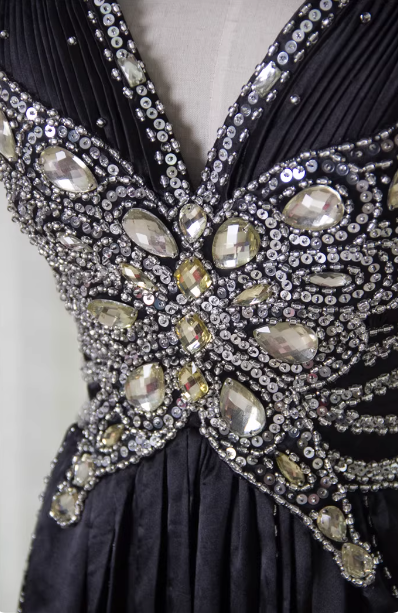Vintage Black A-Line V-Neck Open Back Butterfly Rhinestone Beaded Satin Long Prom Dress Evening Dress