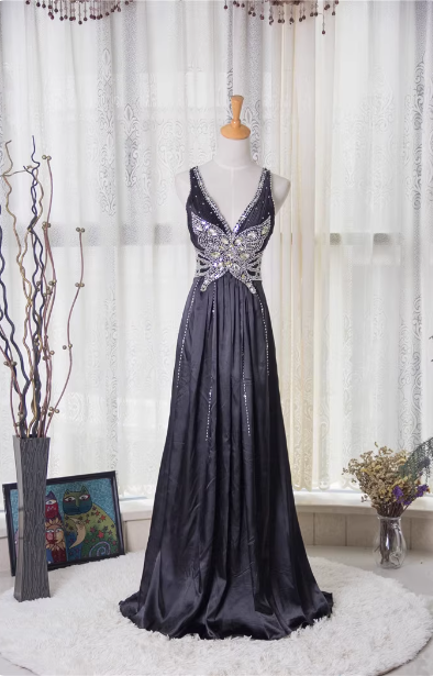 Vintage Black A-Line V-Neck Open Back Butterfly Rhinestone Beaded Satin Long Prom Dress Evening Dress Main image