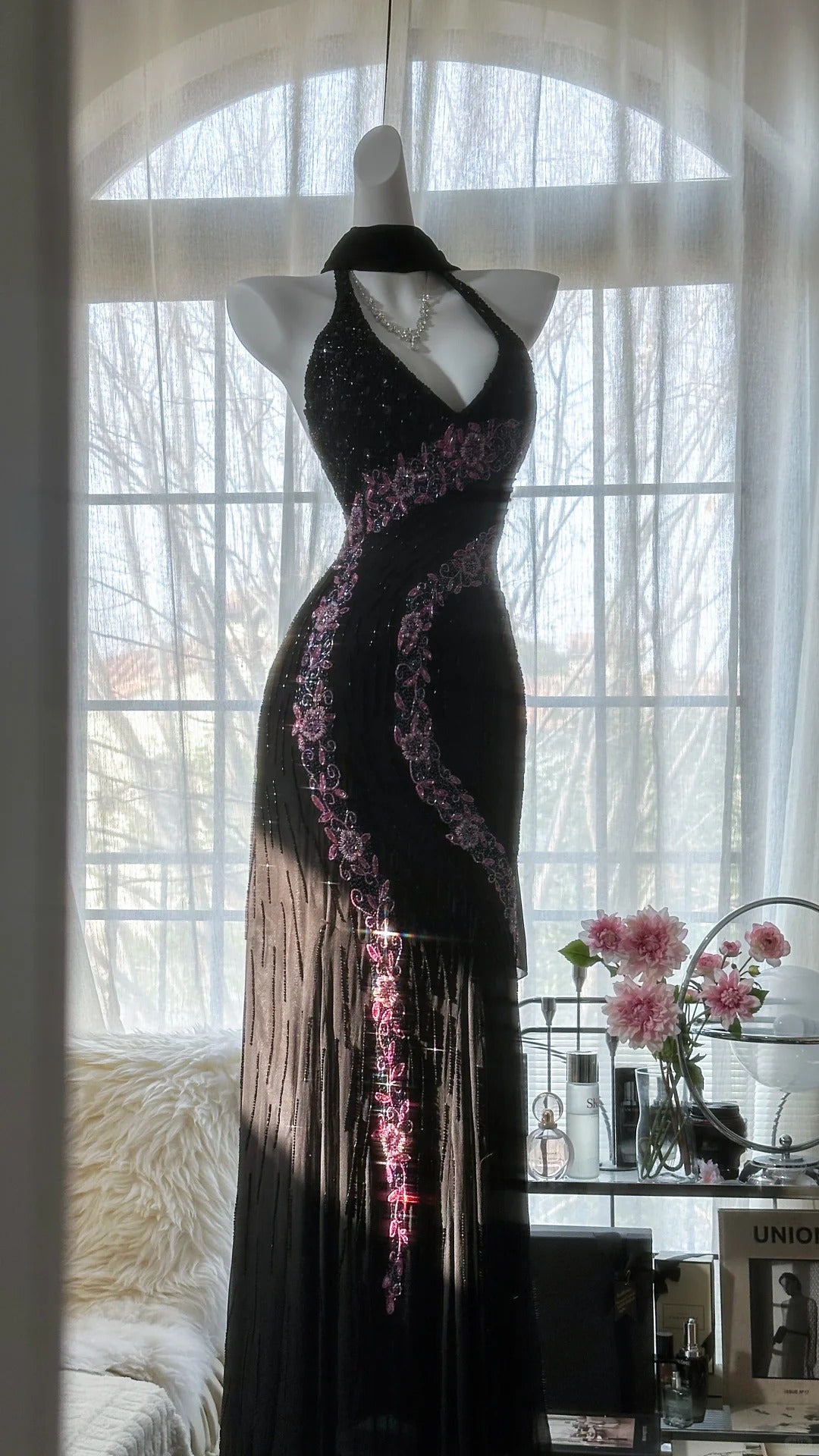 Vintage Black Pink Diamond Halter Neck Chiffon Mermaid Evening Gown Prom Dress
