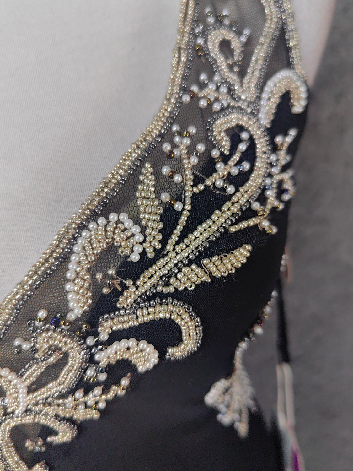 Vintage Black V-Neck Beaded Chiffon Long Prom Dress Evening Dress