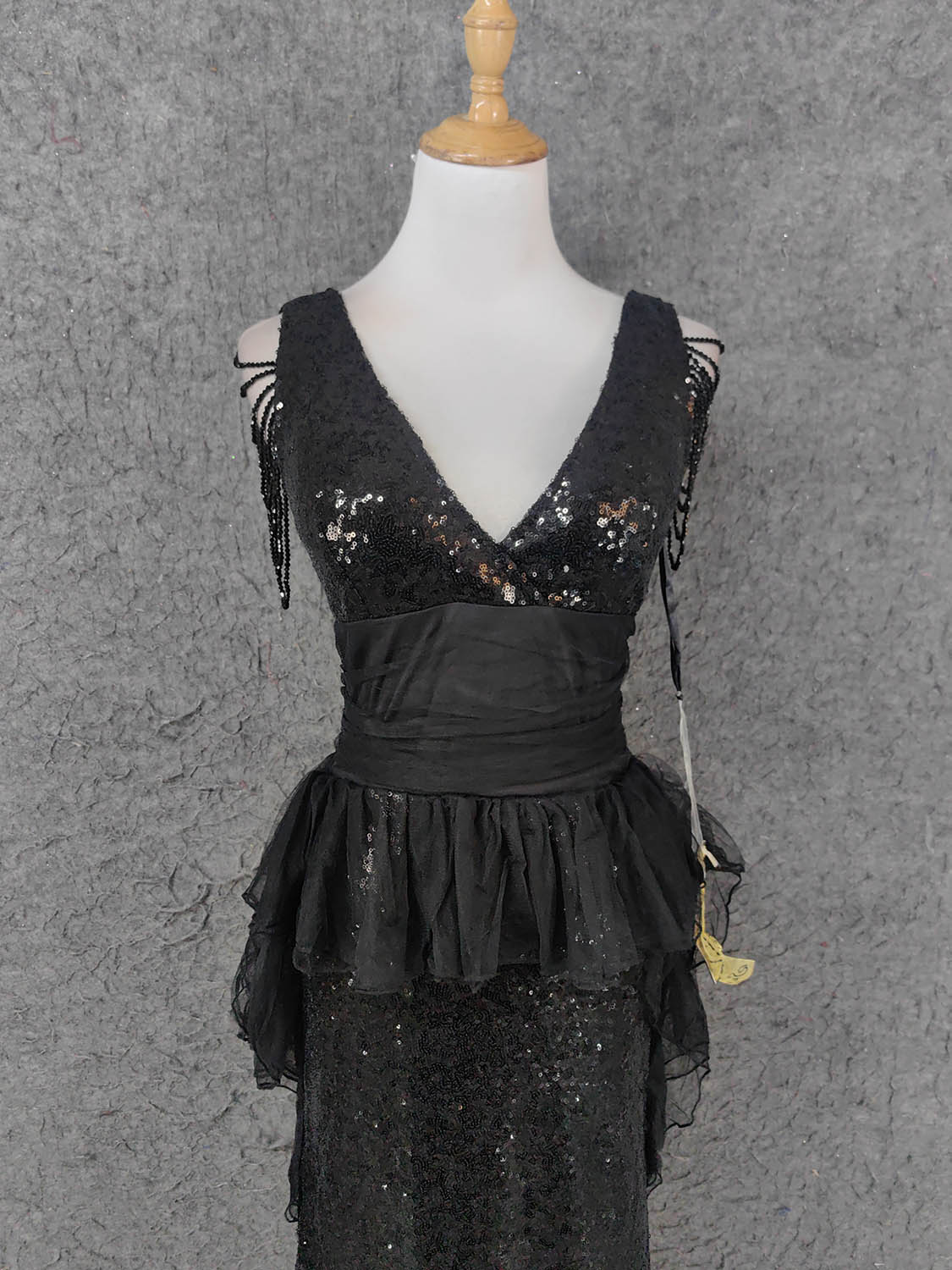 Vintage Black V-Neck Tassel Sequin Tulle Long Prom Dress Evening Dress