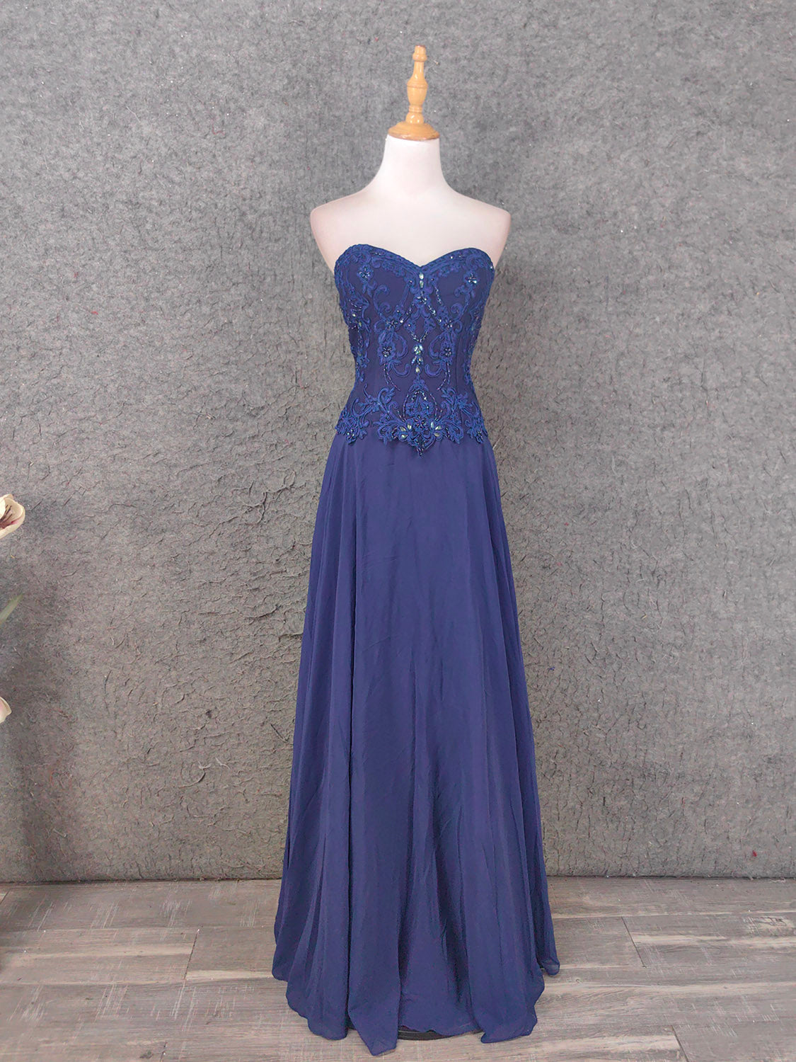 Vintage Blue Sweetheart Neck Embroidered Chiffon Long Prom Dress Evening Dress Main image